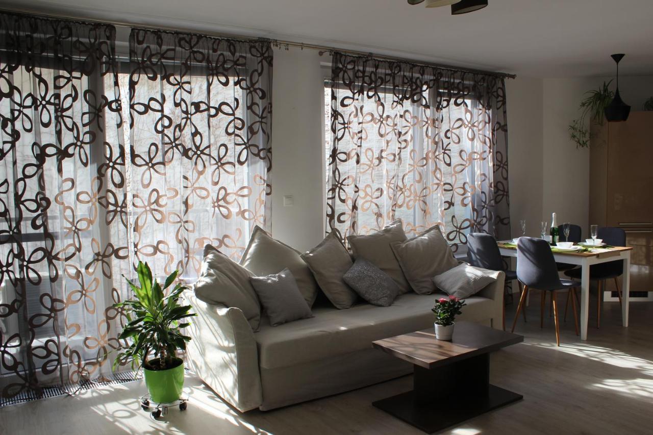 Leo Free Parking - Augusta Apartman Pozsony