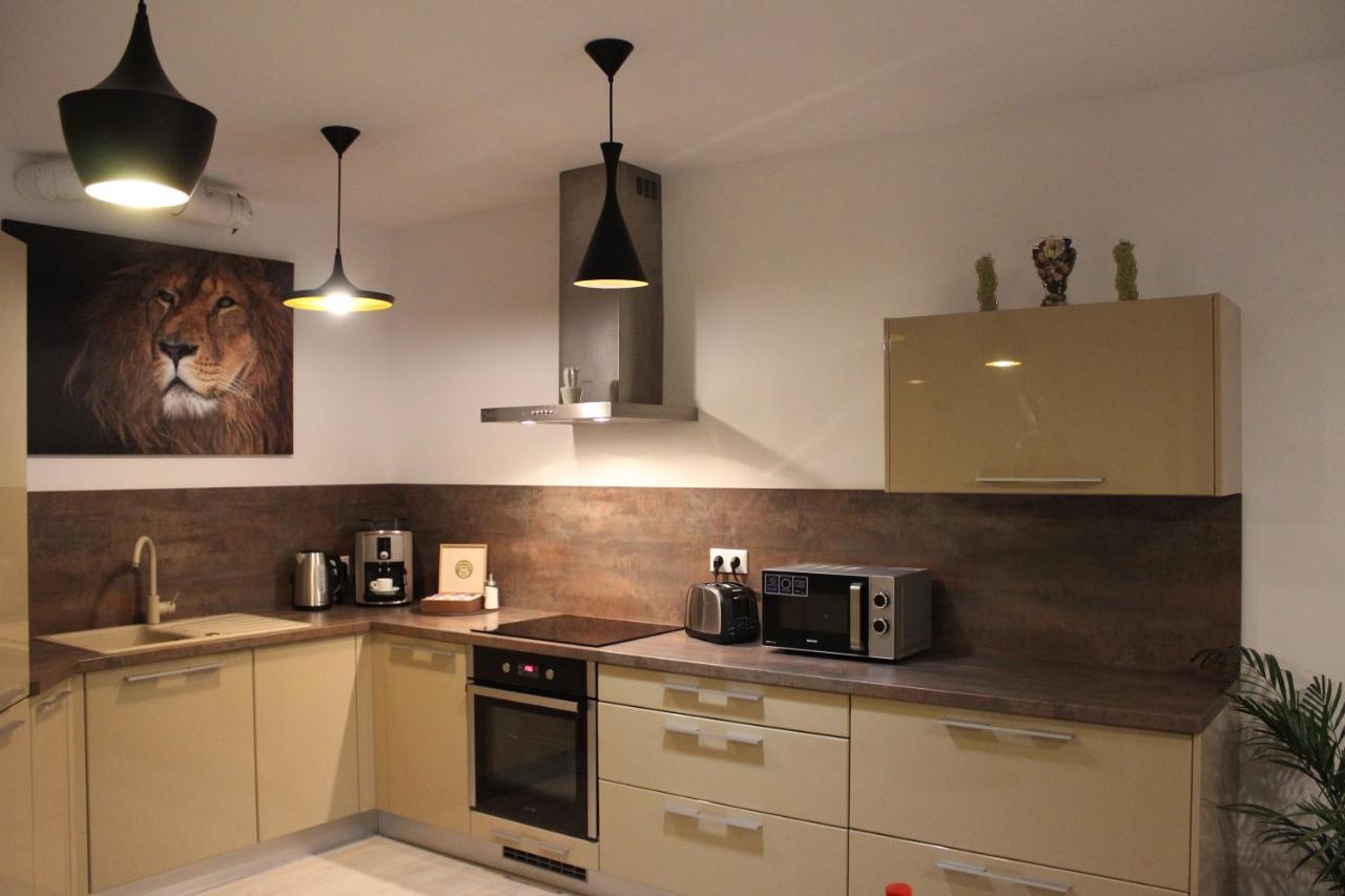 Leo Free Parking - Augusta Apartman *