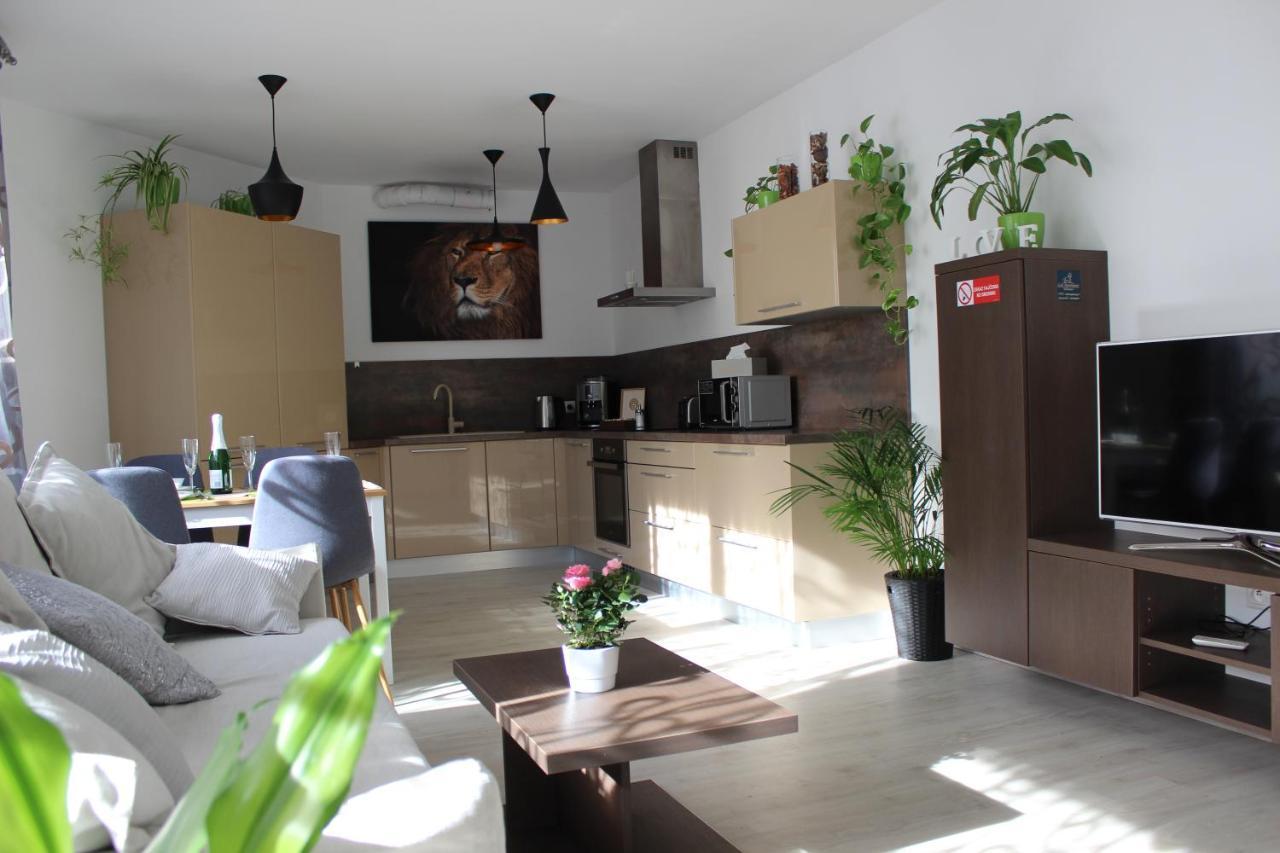 Leo Free Parking - Augusta Apartman Pozsony